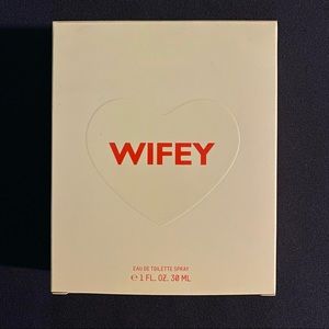 KKW Fragrance Kimoji Hearts Wifey